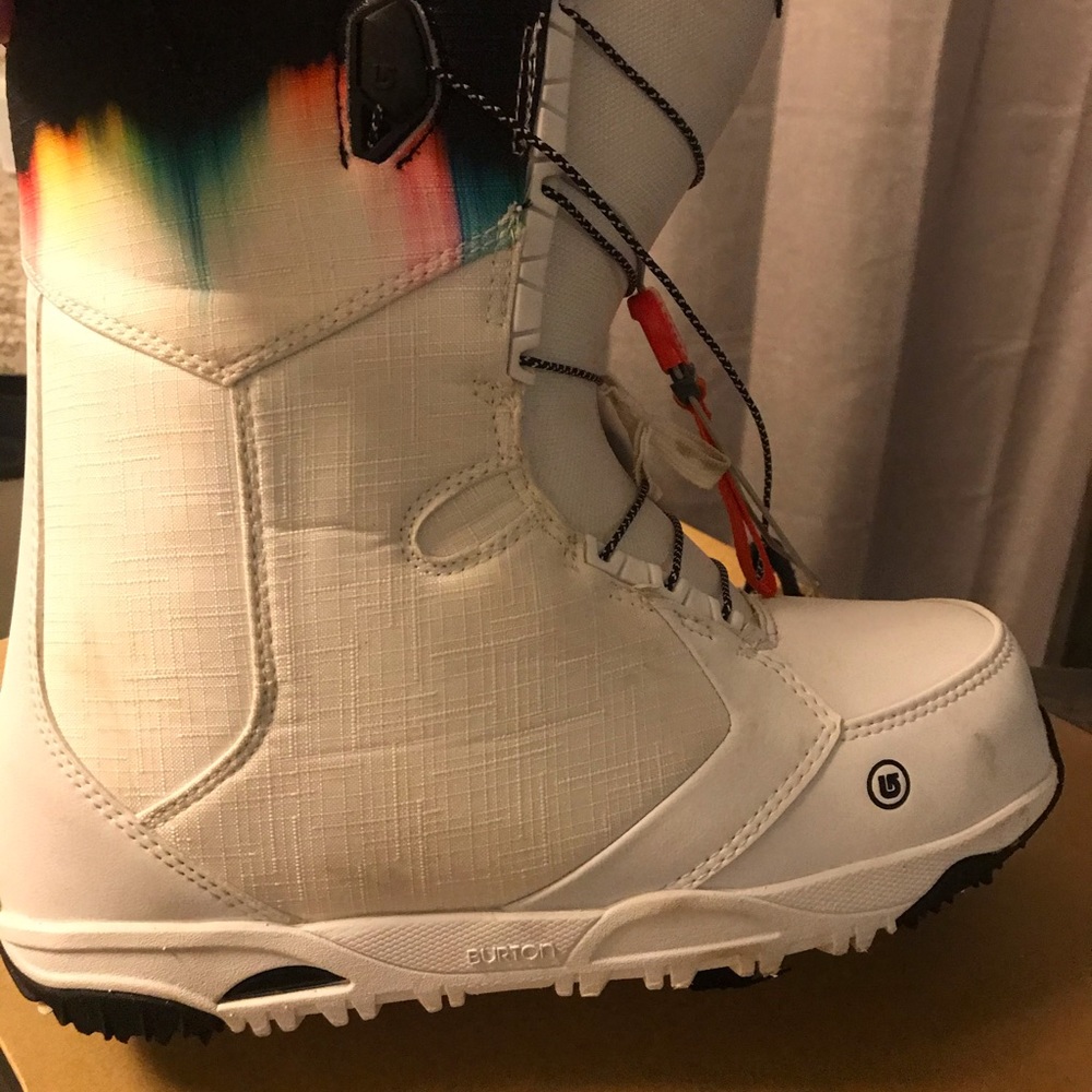 Burton snowboard boots women 10